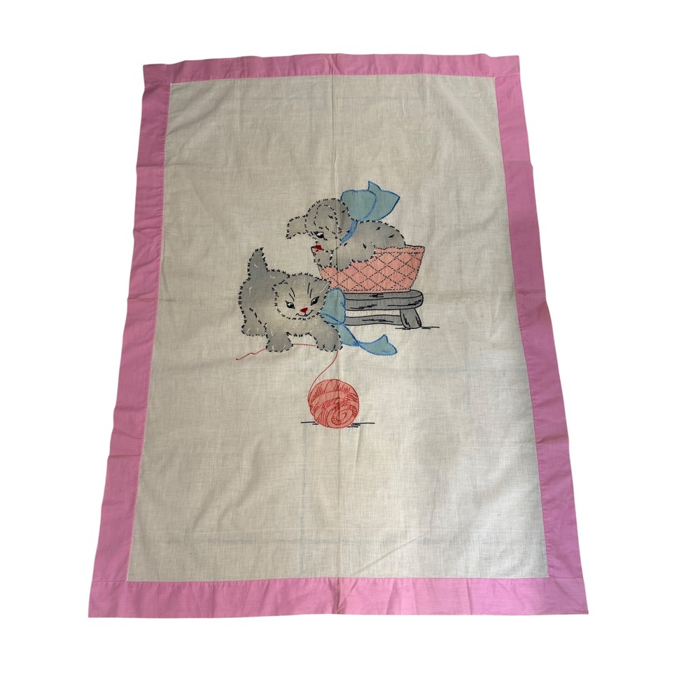 Vintage Hand Embroidered Baby Blanket Pink Border Kittens Yarn White 33x46